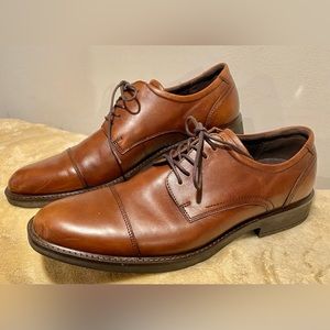 Ecco~ Oxford Shoes Danish Design, size     10 1/2